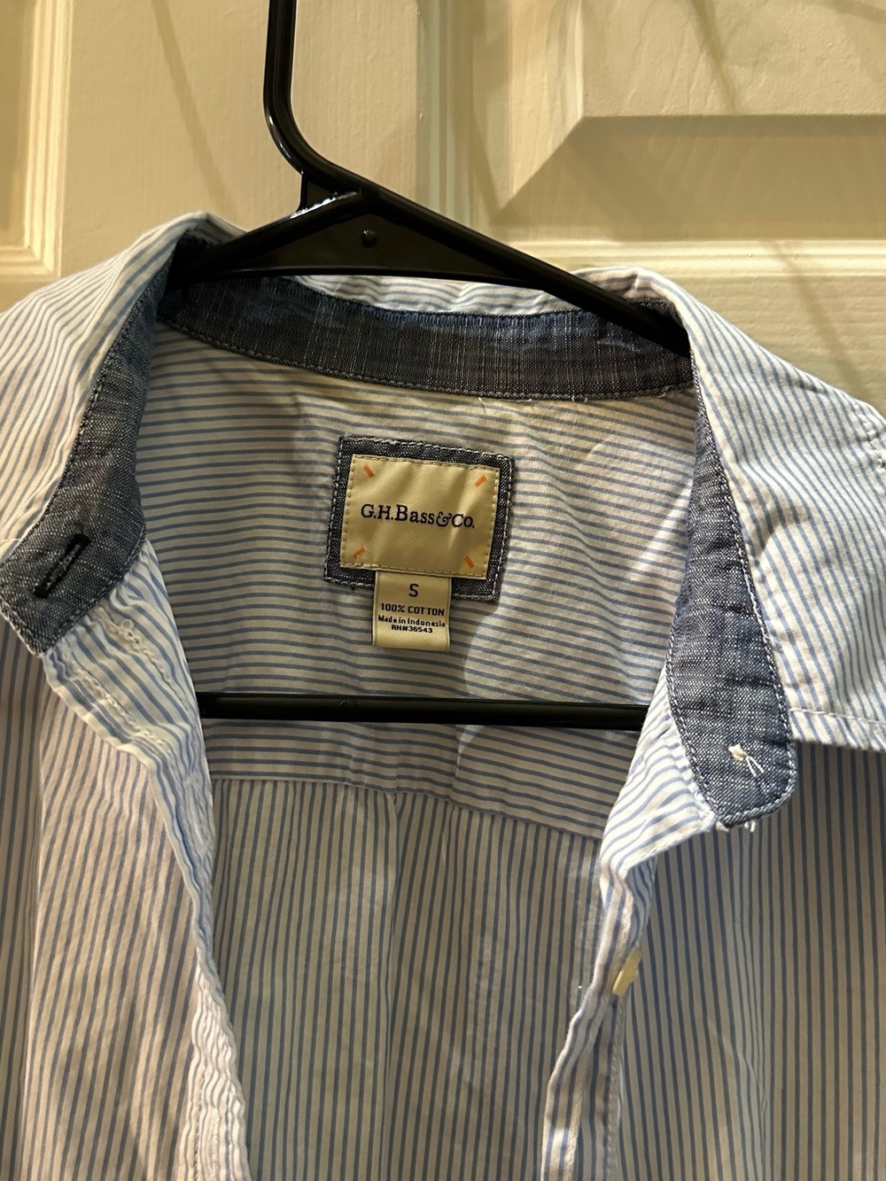 G.H. Bass & Co. Light Blue & White Pinstripe Button-Up Shirt - Picture 2 of 2